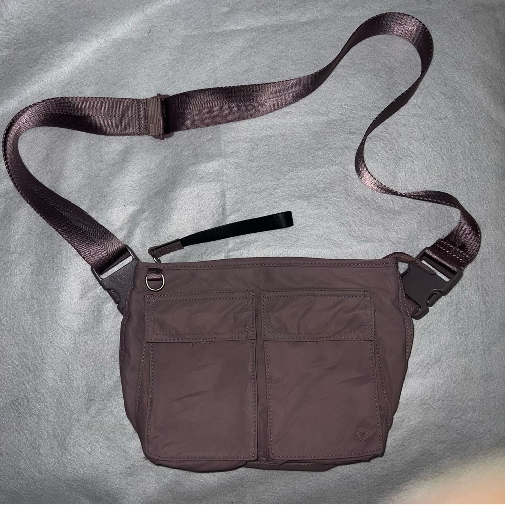 Athleta Women’s Crossbody Bag – Light Mauve Lavender OS